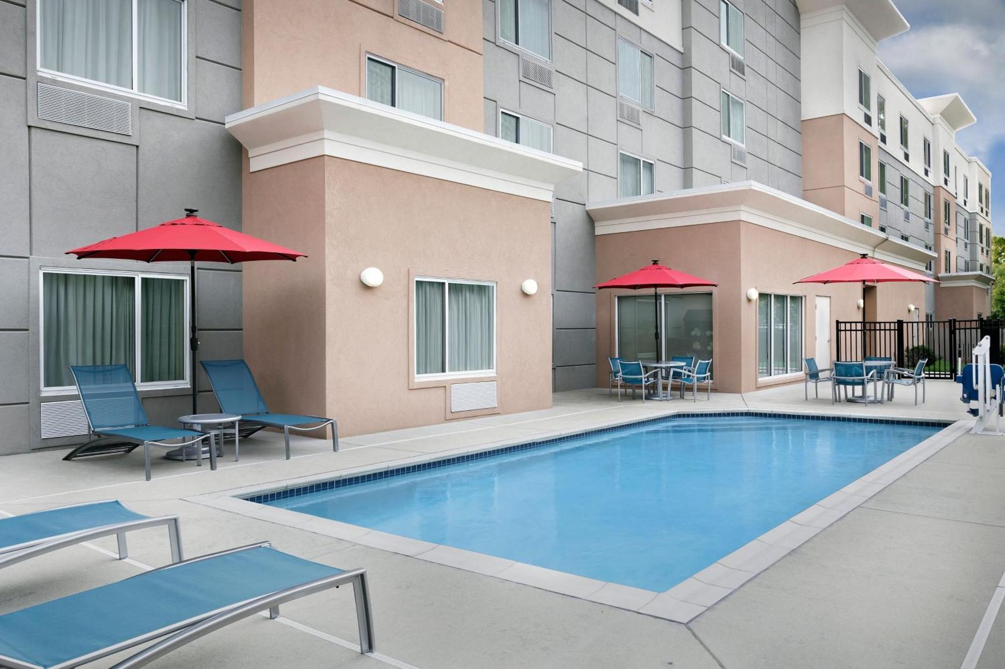 Towneplace Suites By Marriott Goldsboro Bagian luar foto